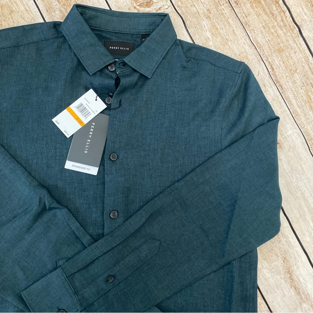 Perry Ellis Men's Standard Fit Button Up Magical Forest Green Size Small NWT